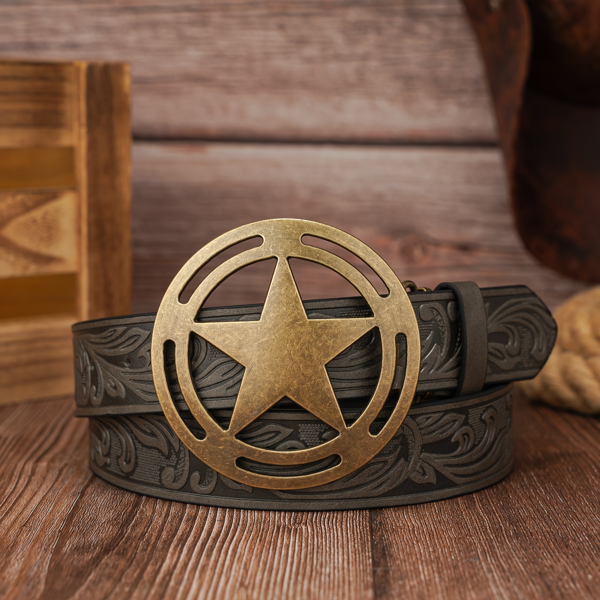 Magic Retro Phoenix Tail Pattern PU Embossed Belt